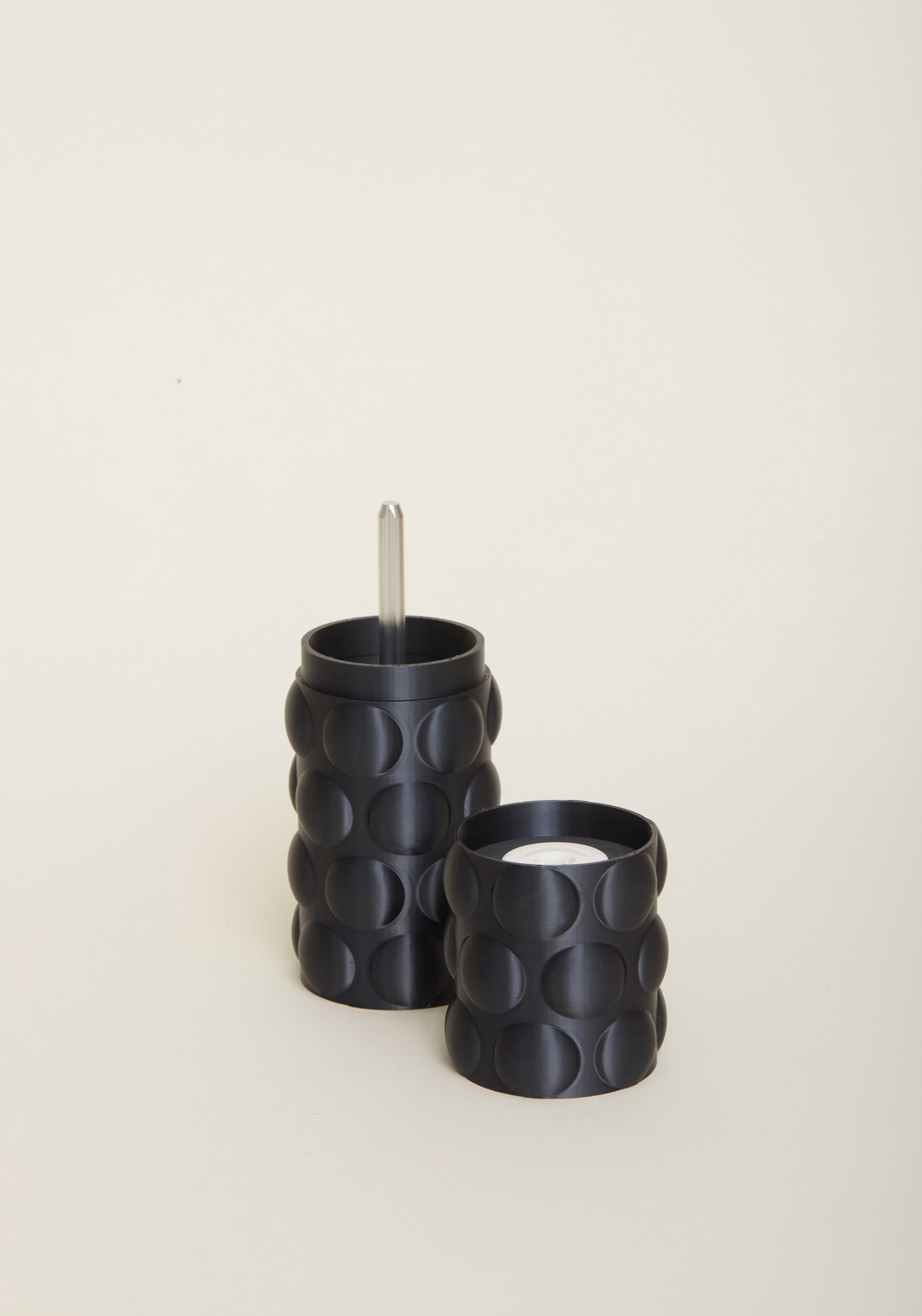 FLOIDE Mühle für Salz, Pfeffer und Gewürze; Modell Orbit FLOIDE Salz- und Gewürzmühle