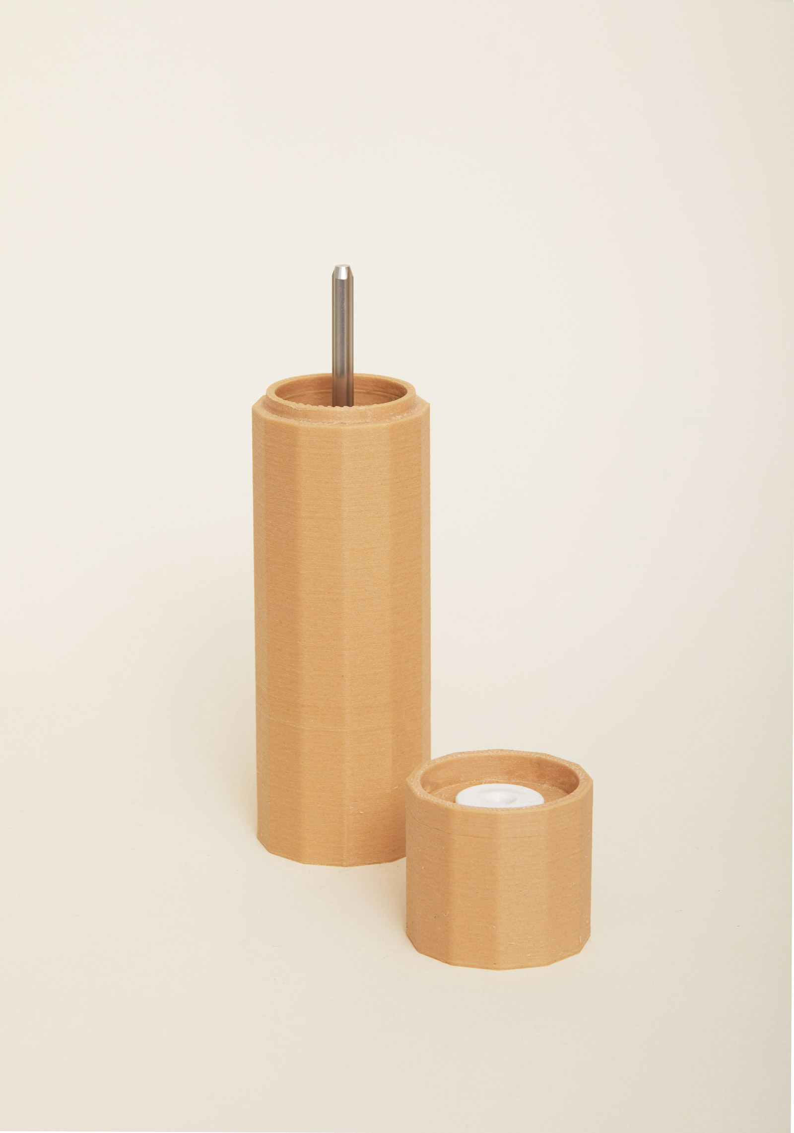 FLOIDE Mühle für Salz, Pfeffer und Gewürze; Modell Poli FLOIDE Salz- und Gewürzmühle