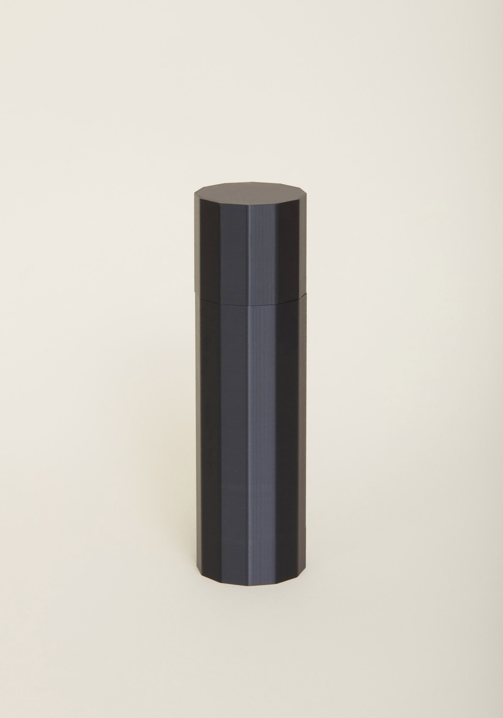 FLOIDE Mühle für Salz, Pfeffer und Gewürze; Modell Poli FLOIDE Salz- und Gewürzmühle