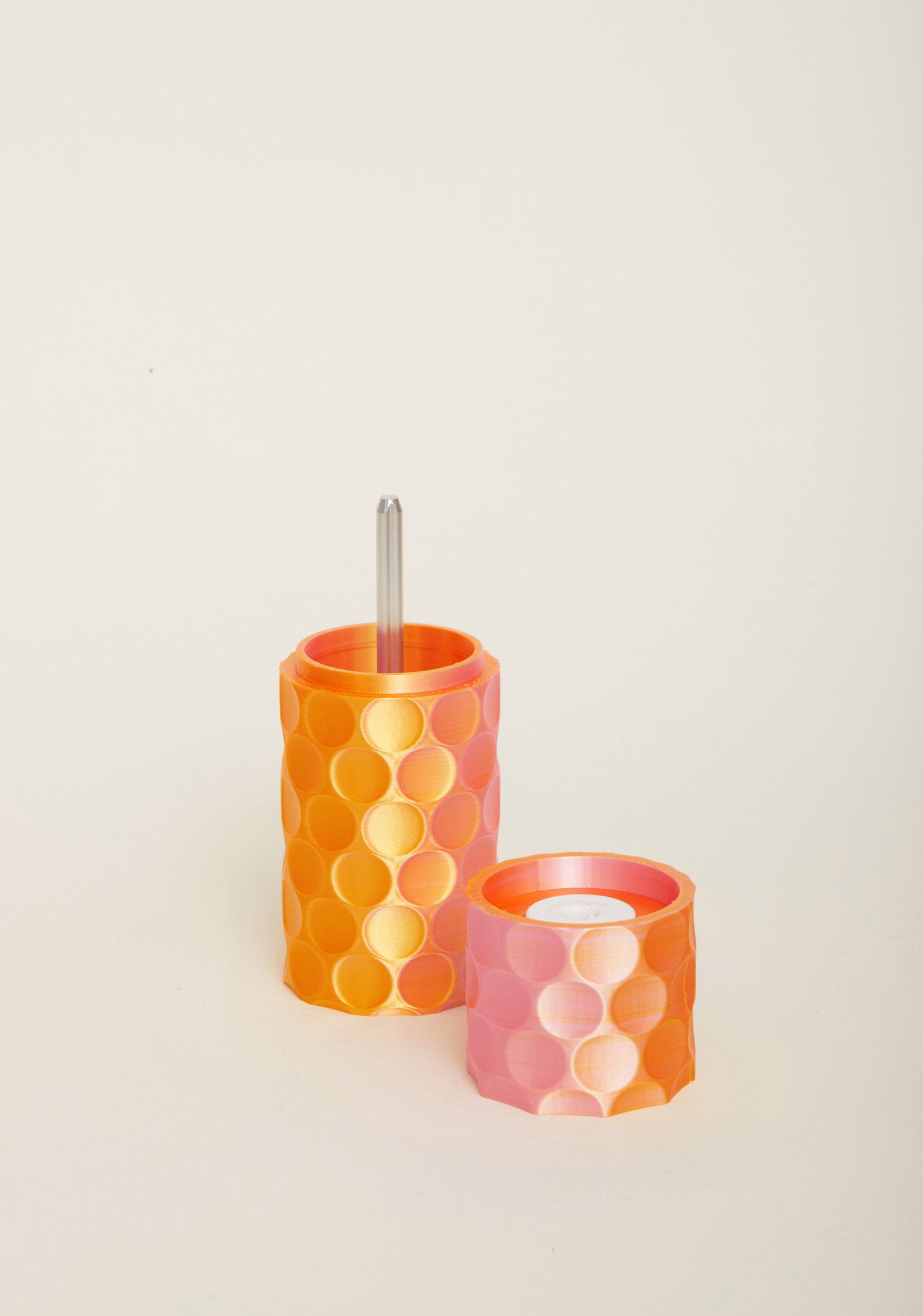 FLOIDE Mühle für Salz, Pfeffer und Gewürze; Modell Sphero FLOIDE Salz- und Gewürzmühle