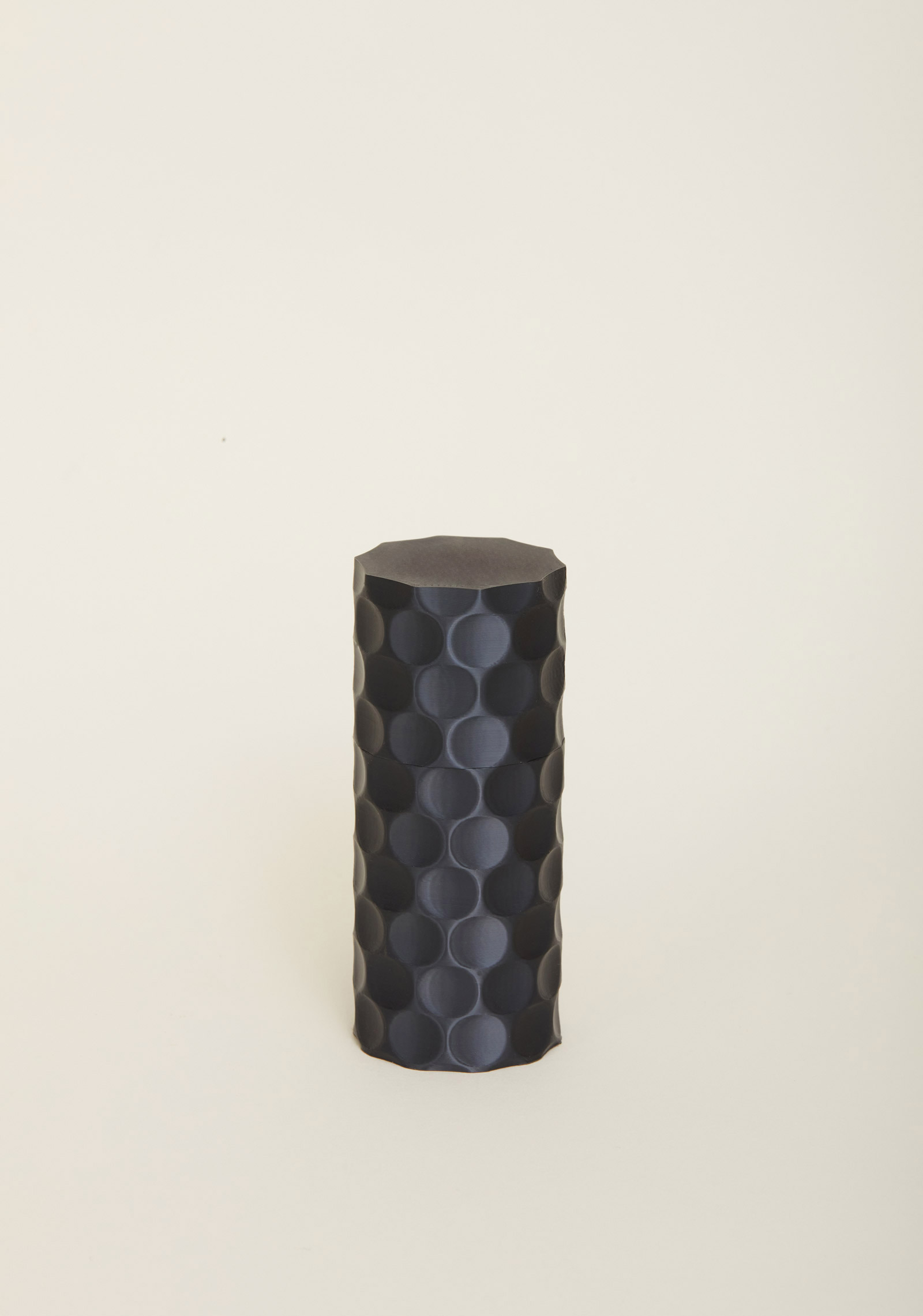 FLOIDE Mühle für Salz, Pfeffer und Gewürze; Modell Sphero FLOIDE Salz- und Gewürzmühle