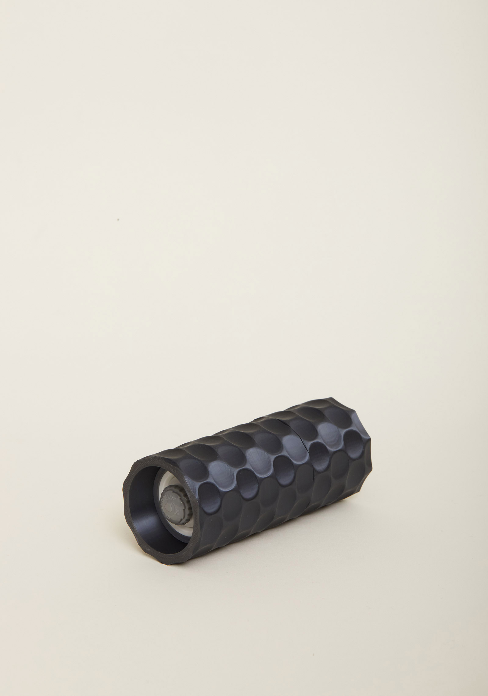 FLOIDE Mühle für Salz, Pfeffer und Gewürze; Modell Sphero FLOIDE Salz- und Gewürzmühle