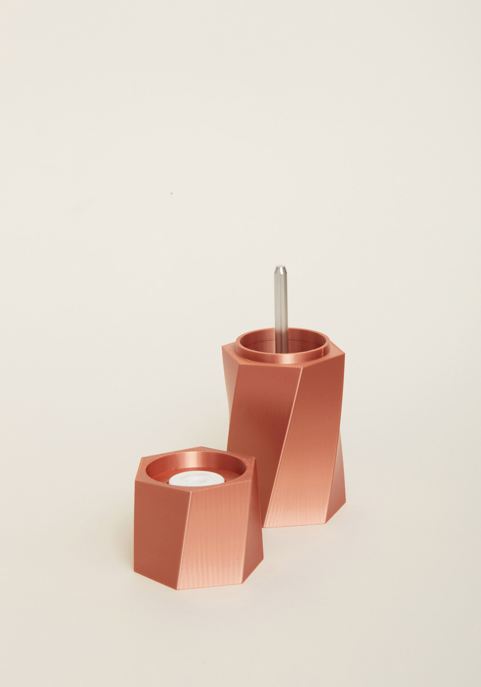 FLOIDE Mühle für Salz, Pfeffer und Gewürze; Modell Twirl6 FLOIDE Salz- und Gewürzmühle