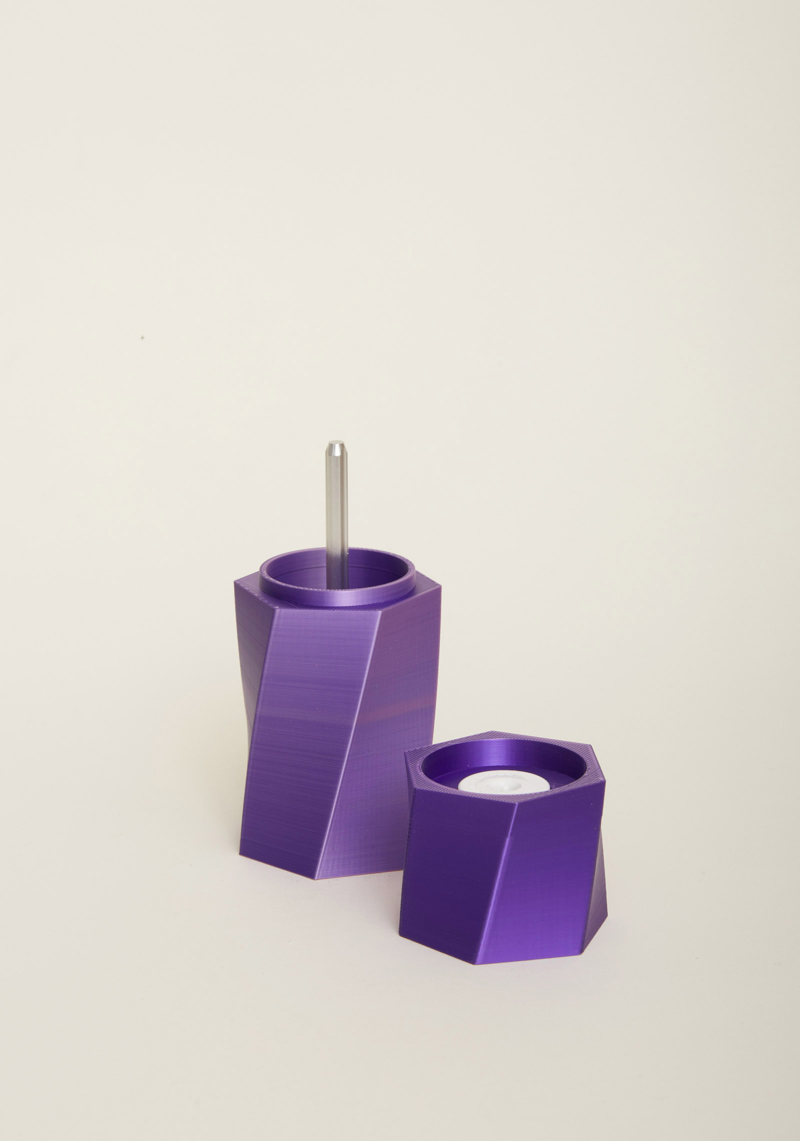 FLOIDE Mühle für Salz, Pfeffer und Gewürze; Modell Twirl6 FLOIDE Salz- und Gewürzmühle