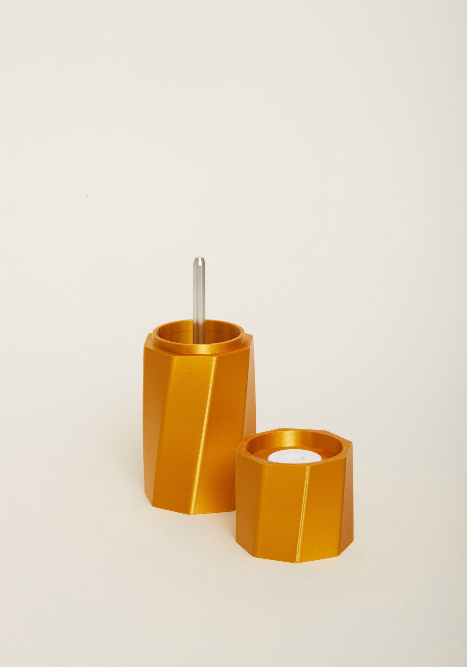 FLOIDE Mühle für Salz, Pfeffer und Gewürze; Modell Twirl8 FLOIDE Salz- und Gewürzmühle