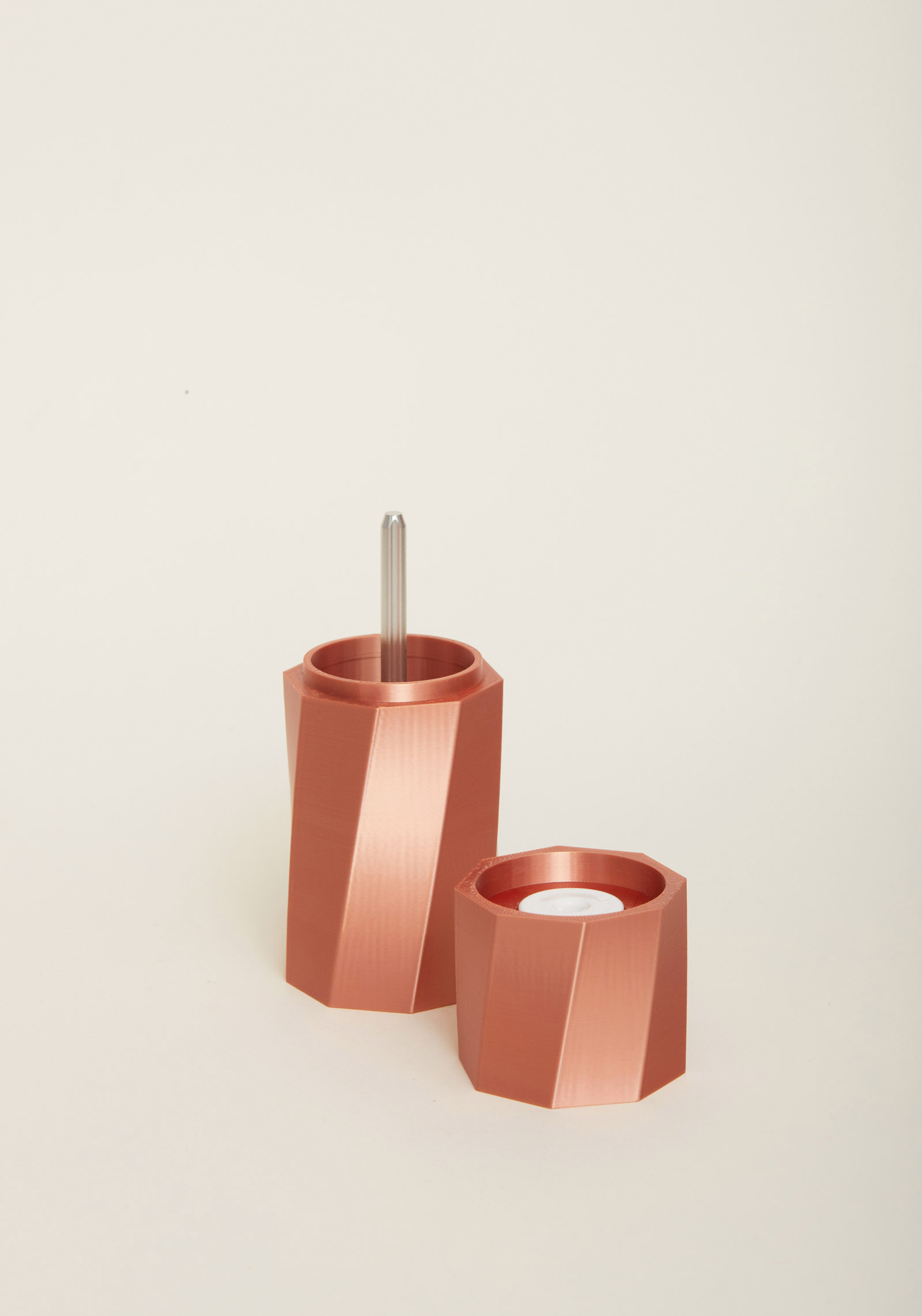 FLOIDE Mühle für Salz, Pfeffer und Gewürze; Modell Twirl8 FLOIDE Salz- und Gewürzmühle