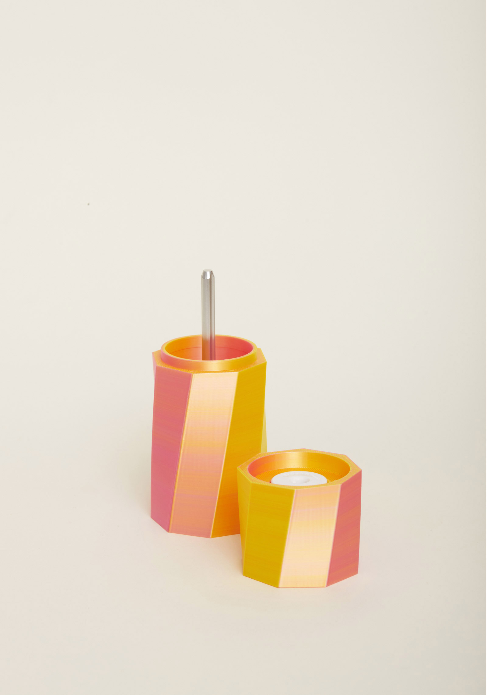 FLOIDE Mühle für Salz, Pfeffer und Gewürze; Modell Twirl8 FLOIDE Salz- und Gewürzmühle