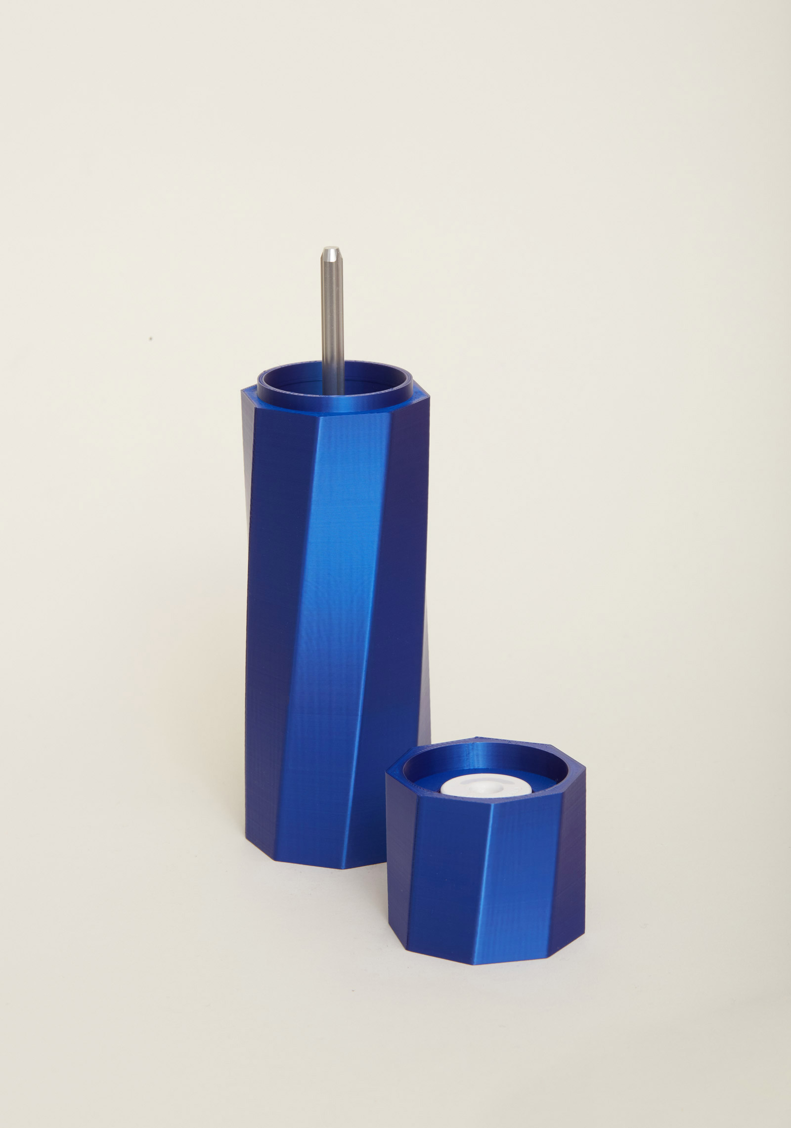 FLOIDE Mühle für Salz, Pfeffer und Gewürze; Modell TwistL FLOIDE Salz- und Gewürzmühle